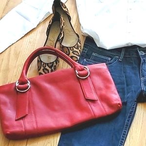 Express Red Leather Purse. Beautiful. Excellent condition.